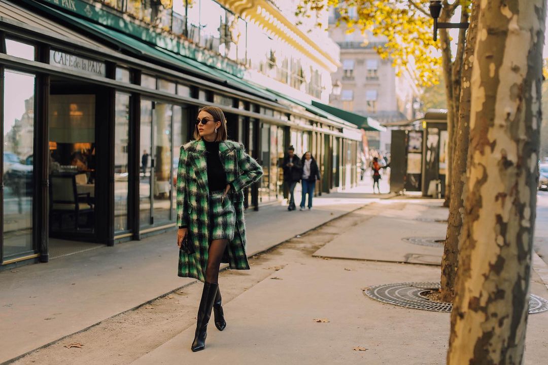 Josephine Skriver a Paris - Copy