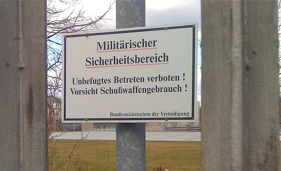 960px-Schusswaffengebrauch 1433