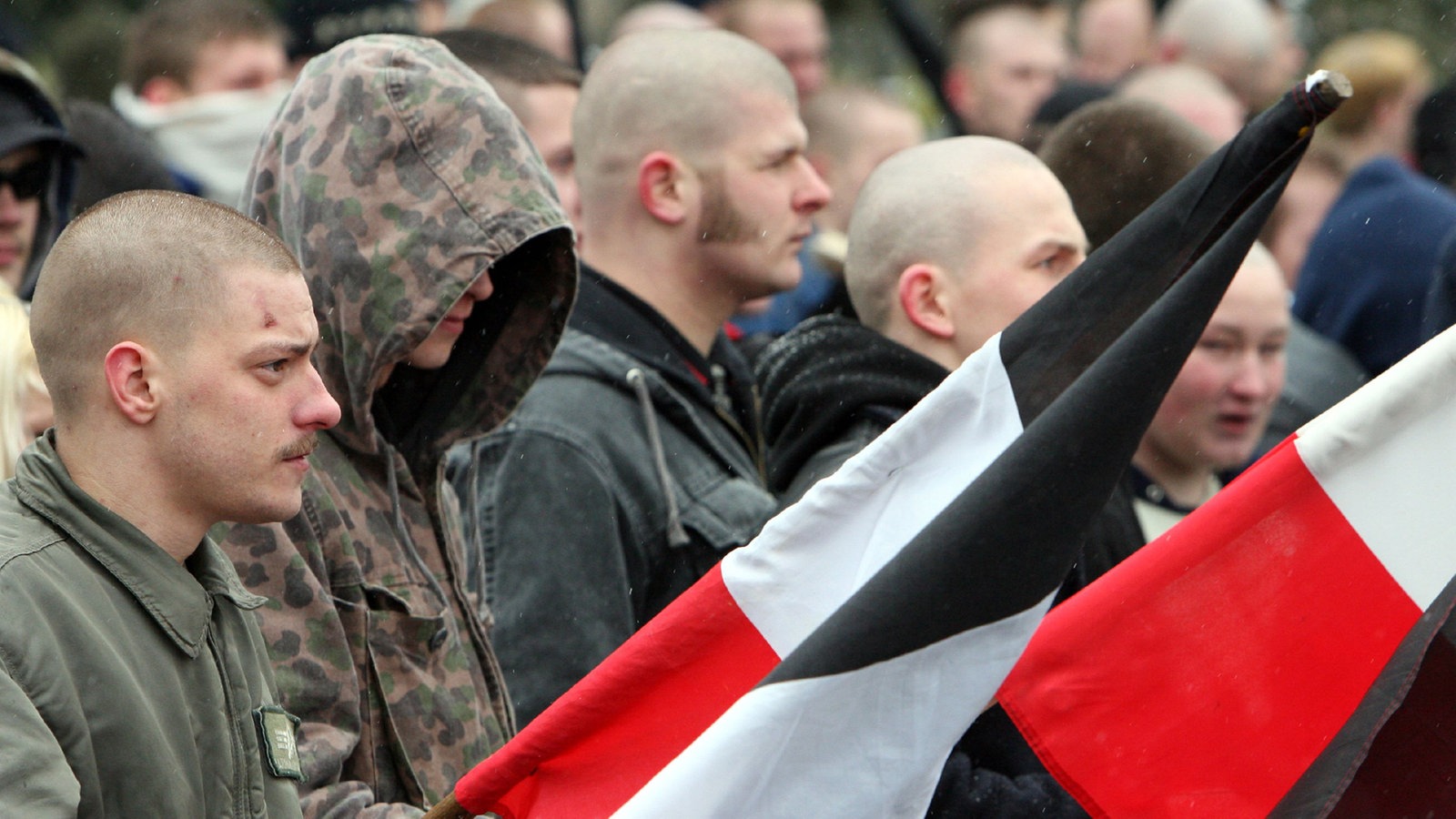 img-neonazis-100 v-gseagaleriexl