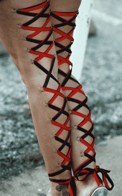 Leg-Corset-Piercing