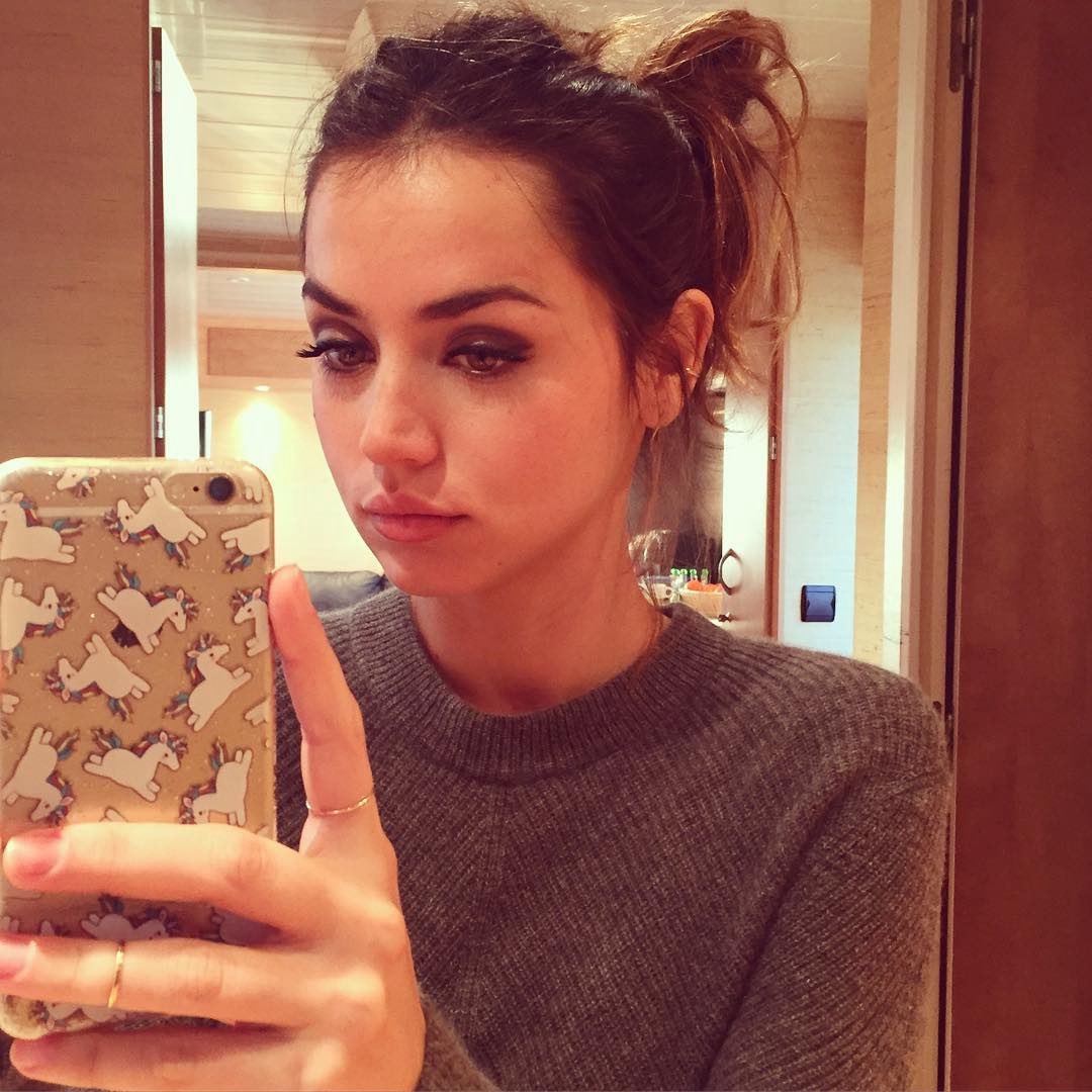 Selfie Ana - Copy