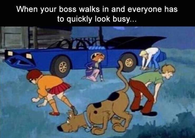 boss-walks-and-everyone-has-quickly-look