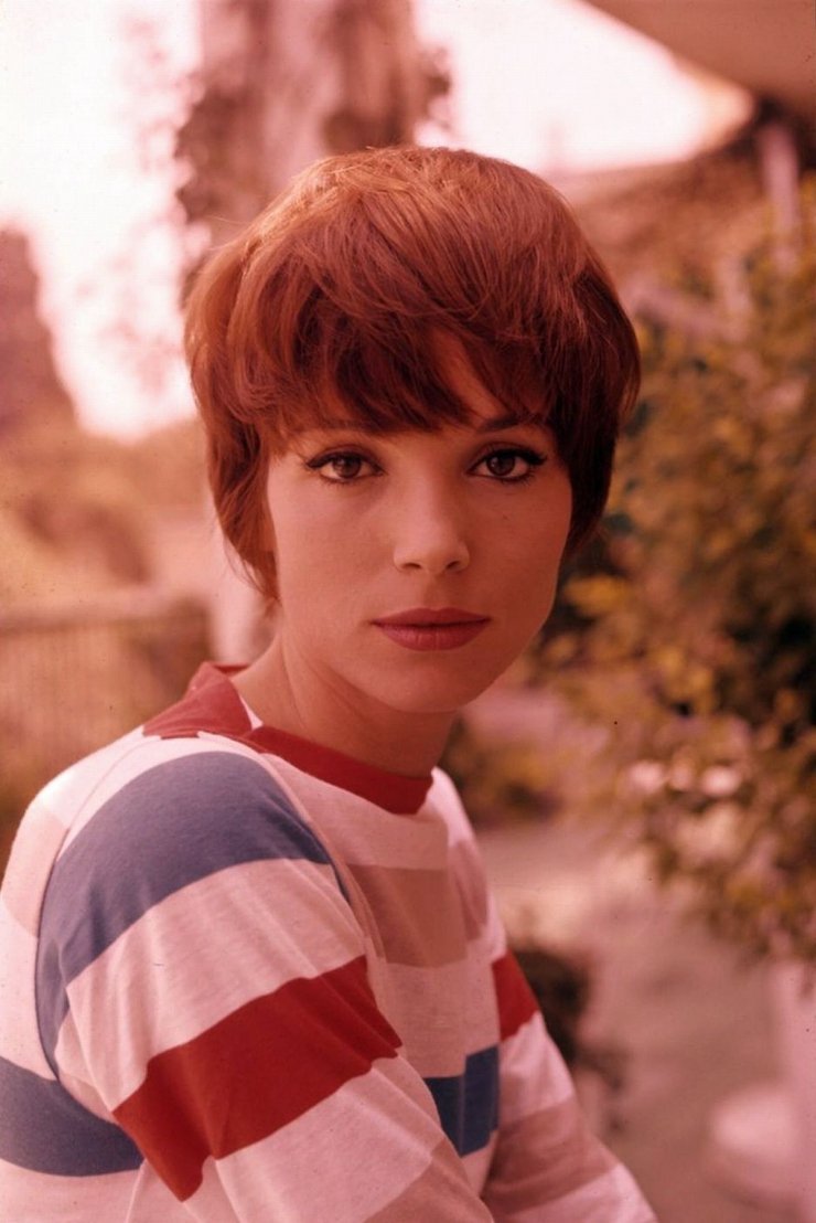 Elsa Martinelli 00