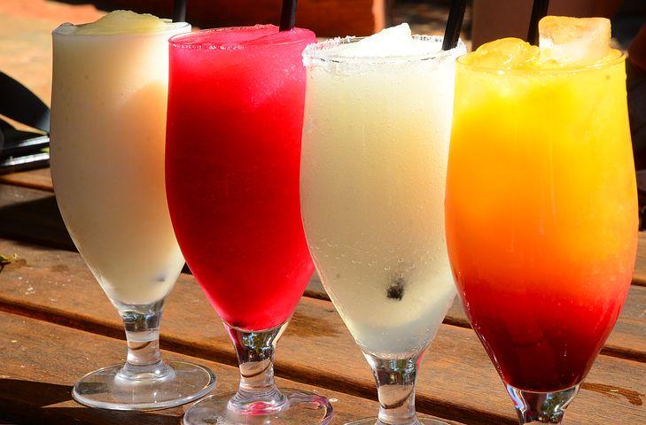 fruit-cocktails-3783642  480