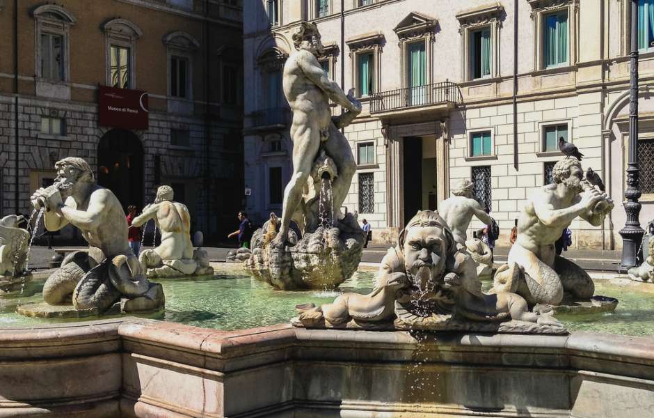fontana del moro - Copy
