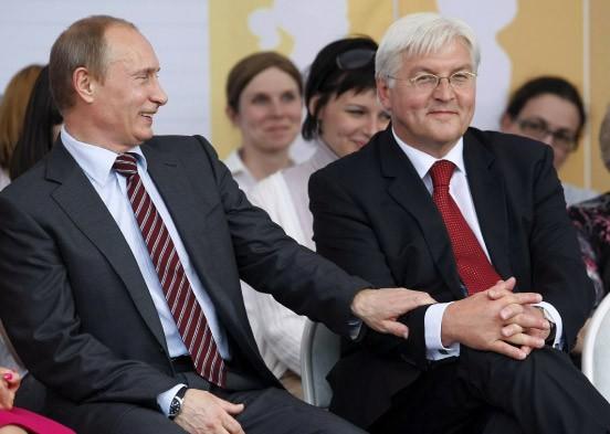 putin-und-steinmeier-pflegen