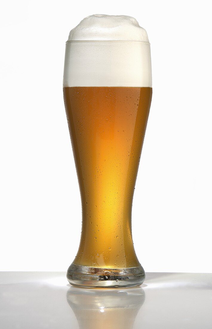 00942008-Weissbier-im-Glas