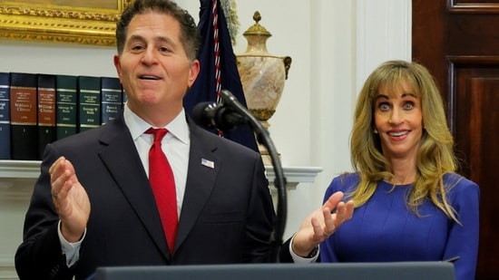 USA-TRUMP--36 1764708331447 176470836619