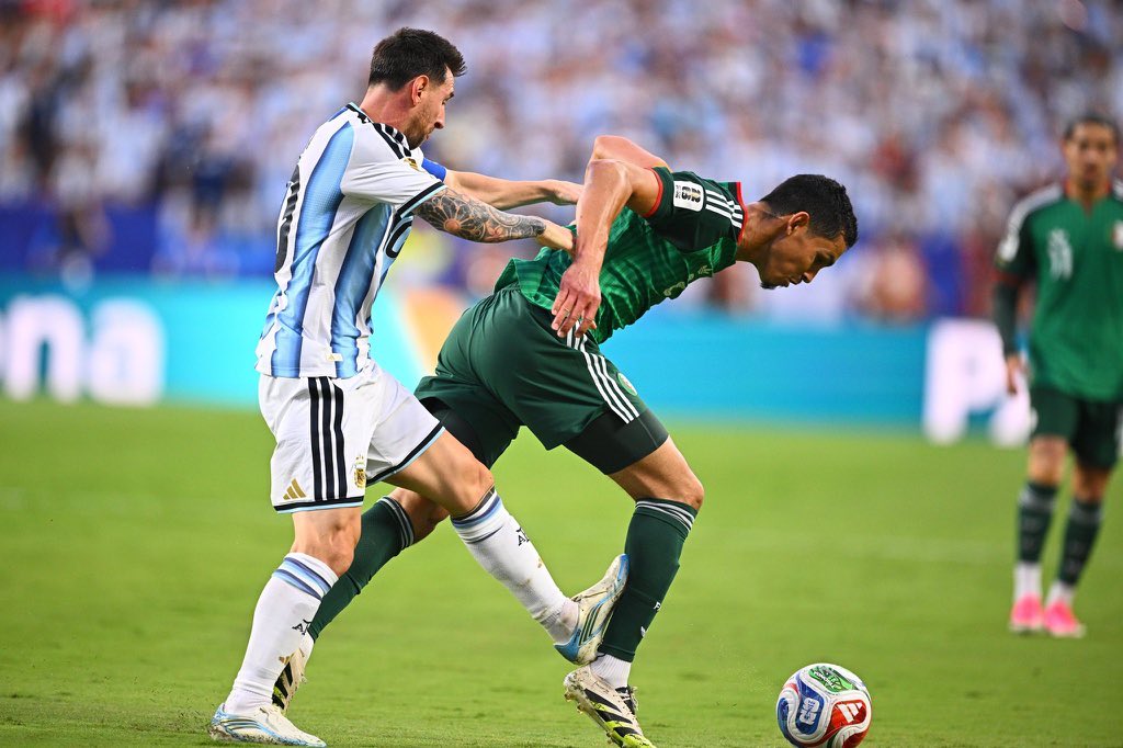 messi klar rot - Copy - Copy