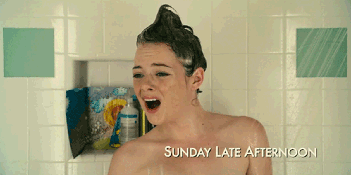 Emma Stone Dusche - Copy
