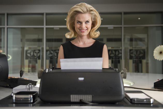 Alice Eve MIB 3