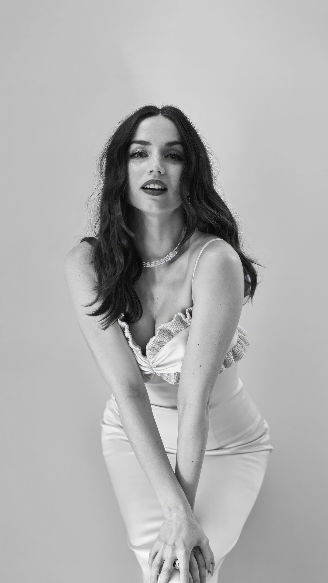 5440298-ana-de-armas-celebrities-girls-m