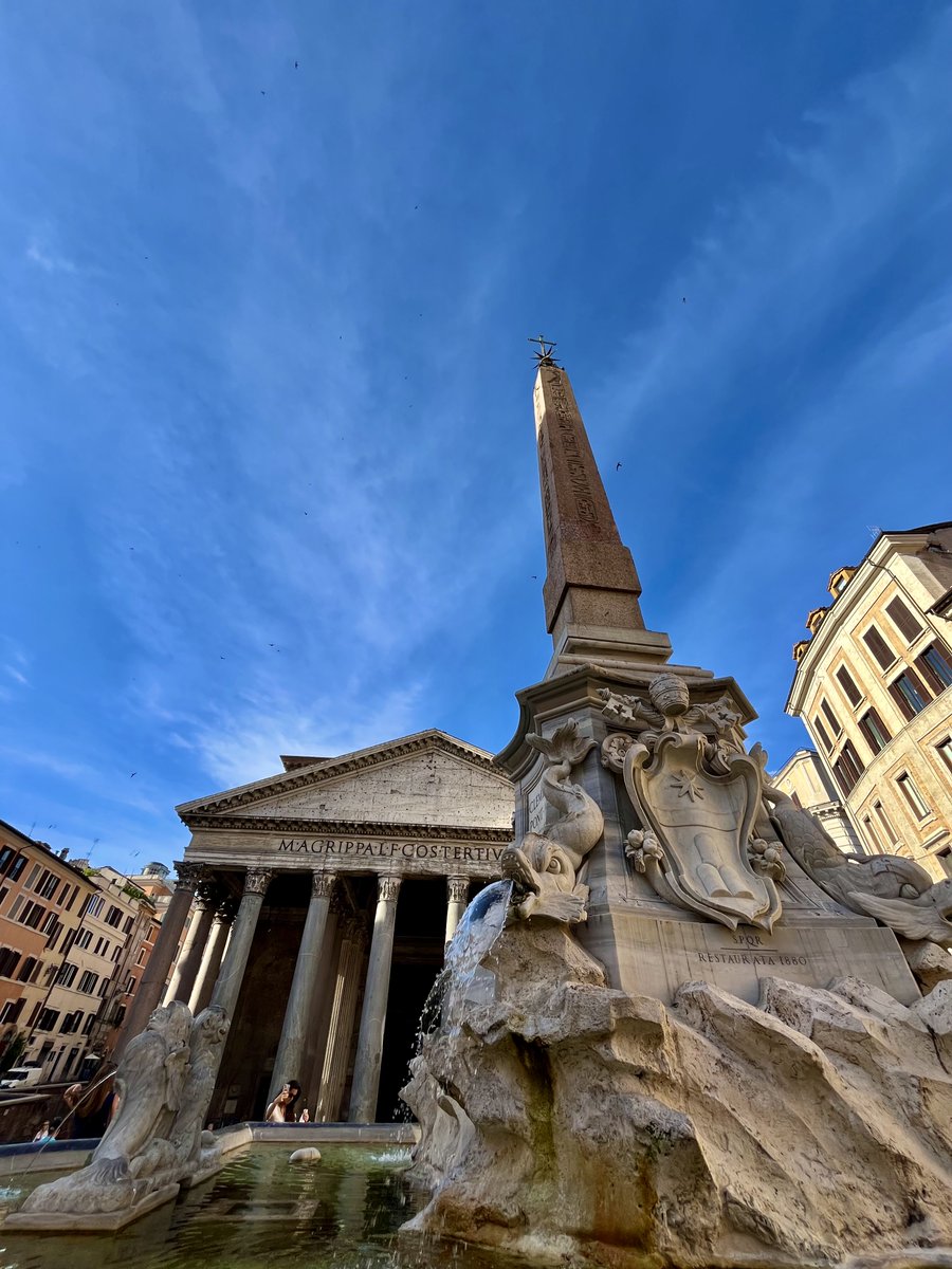 Pantheon la luce del primo mattino - Cop
