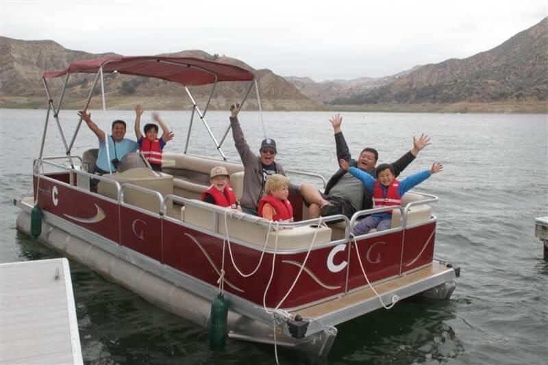 Lake-Piru-Family-In-Boat