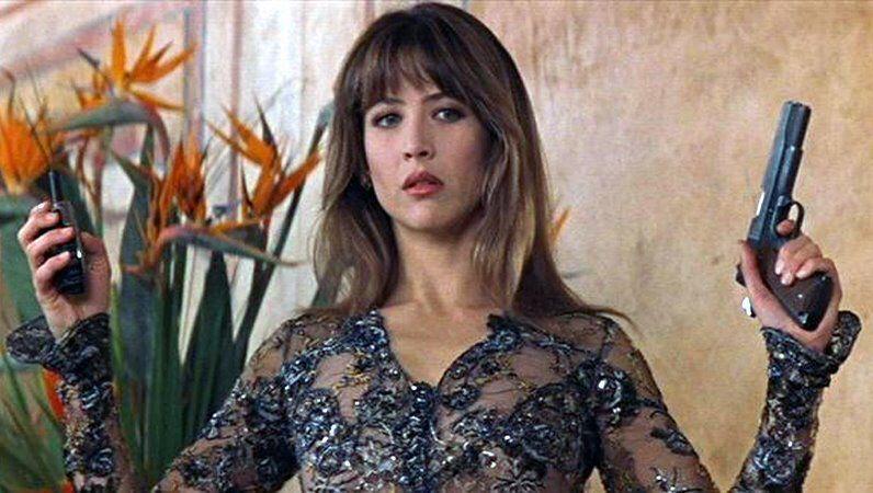 Waff Sophie Marceau Bond