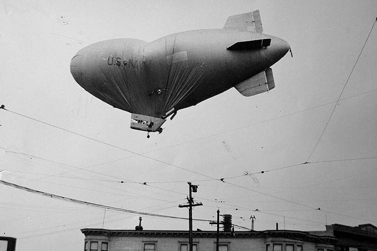 Ghost Blimp L-8