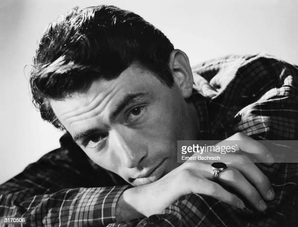 circa-1945-american-actor-gregory-peck-w