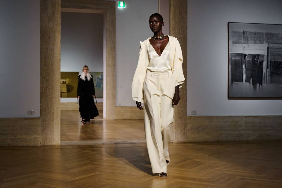 Fendi Couture 26 27 - Copy