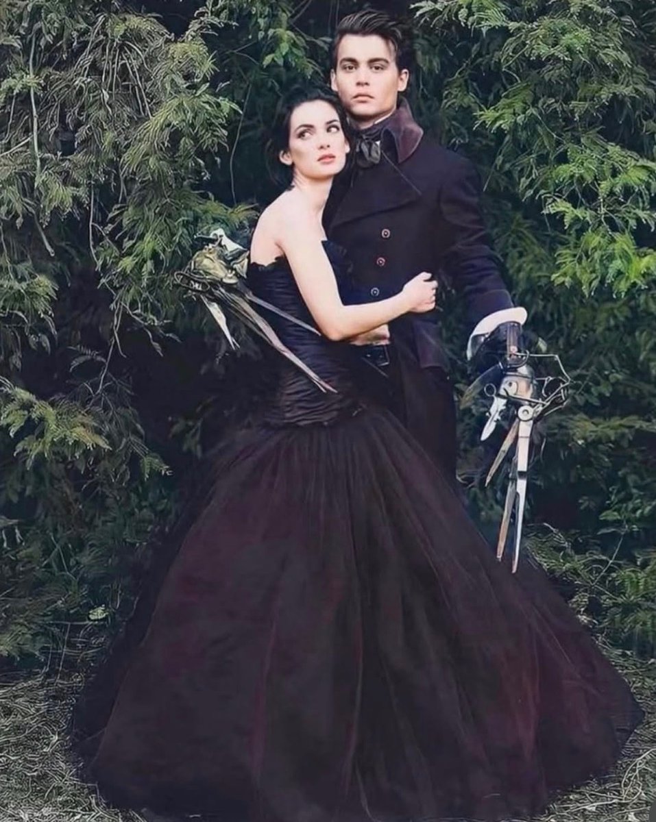 winona johnny depp edward promo shoot - 