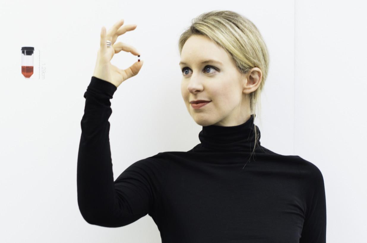 elizabeth-holmes-hbo-1a