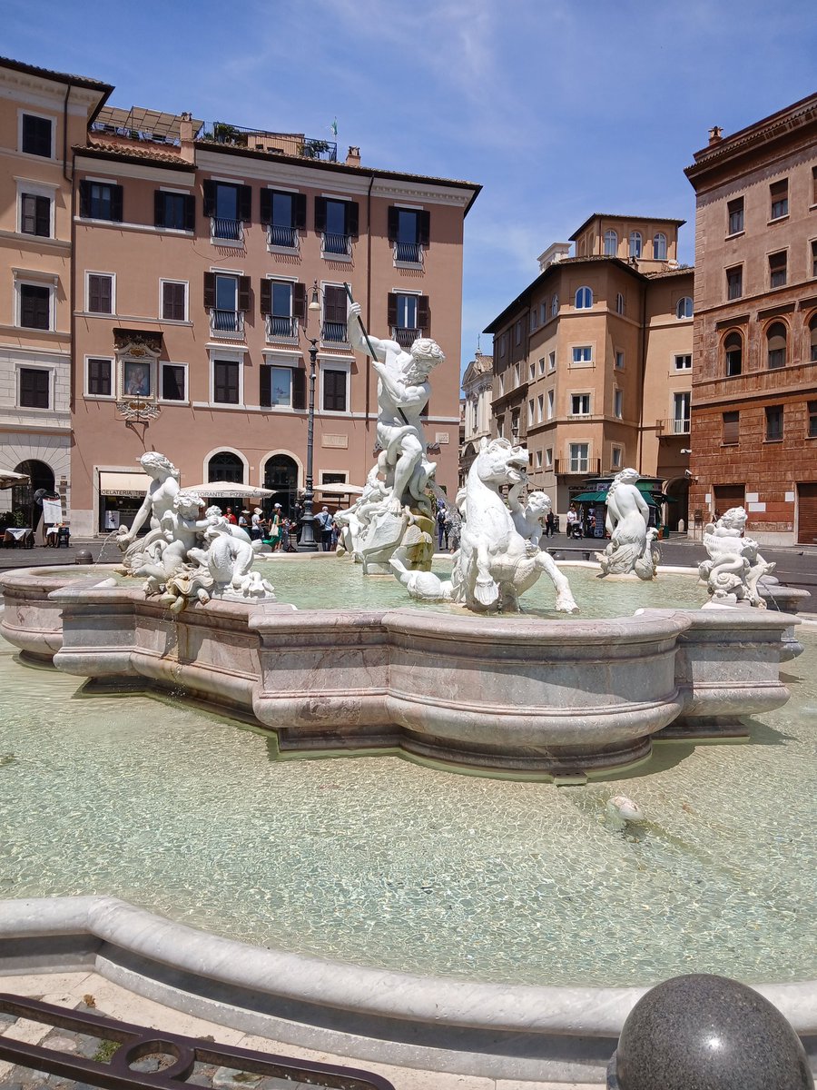 Fontana del Nettuno - Copy