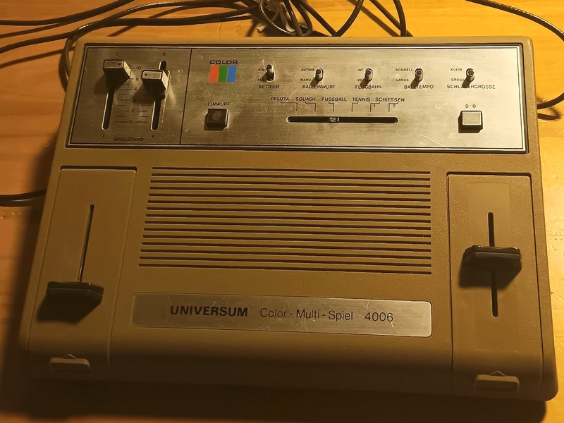 Universum Spielekonsole 4006