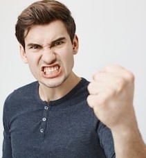 wuetender-aggressiver-kerl-verzog-das-ge