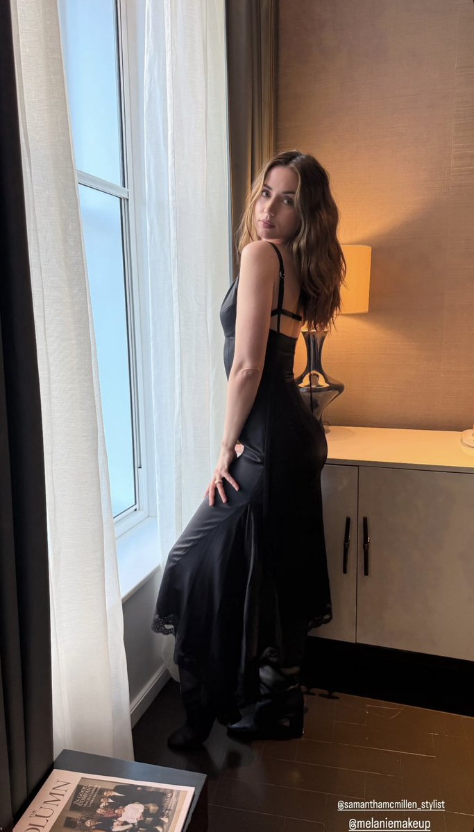 Ana in nero - Copy