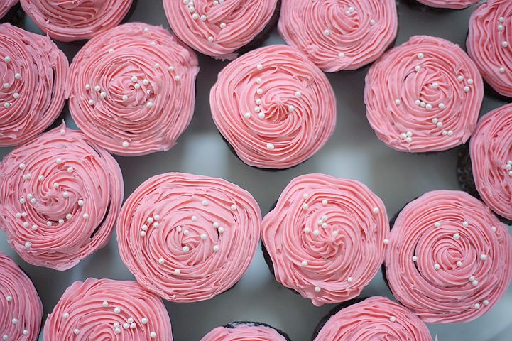 cupcakes-1825136  480