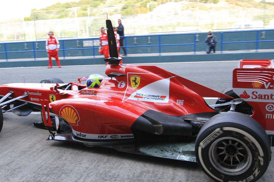 Felipe-Massa-Ferrari-Formel-1-Test-Jerez