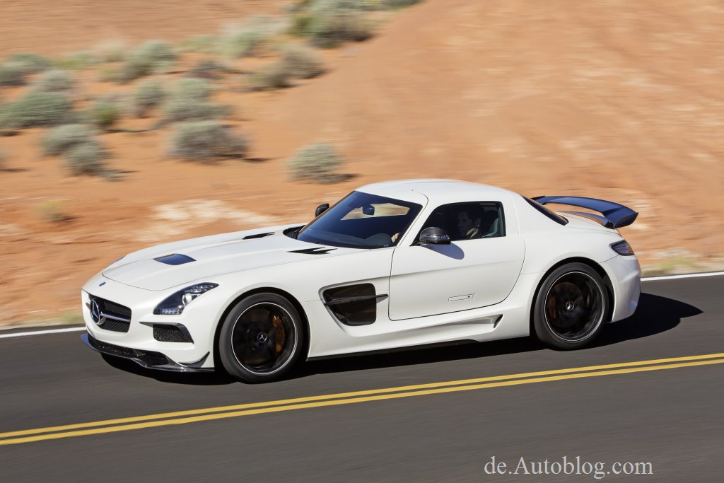 mercedes-benz-sls-amg-black-series-coup-