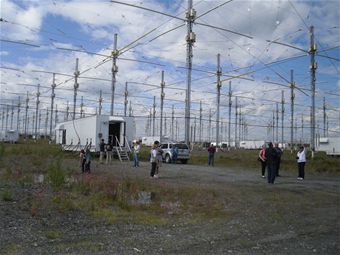 100730-F-1035P-002 Visitors at HAARP Sit