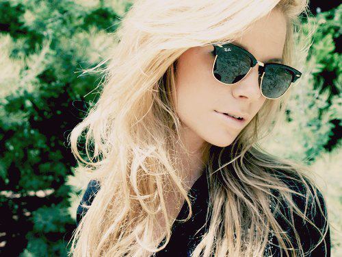 te44cbf blonde-girl-pretty-sunglasses-wa