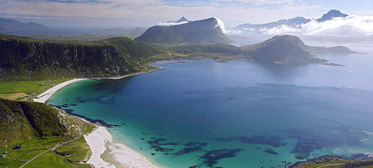 Haukland-Lofoten-touristroute-Norway-740
