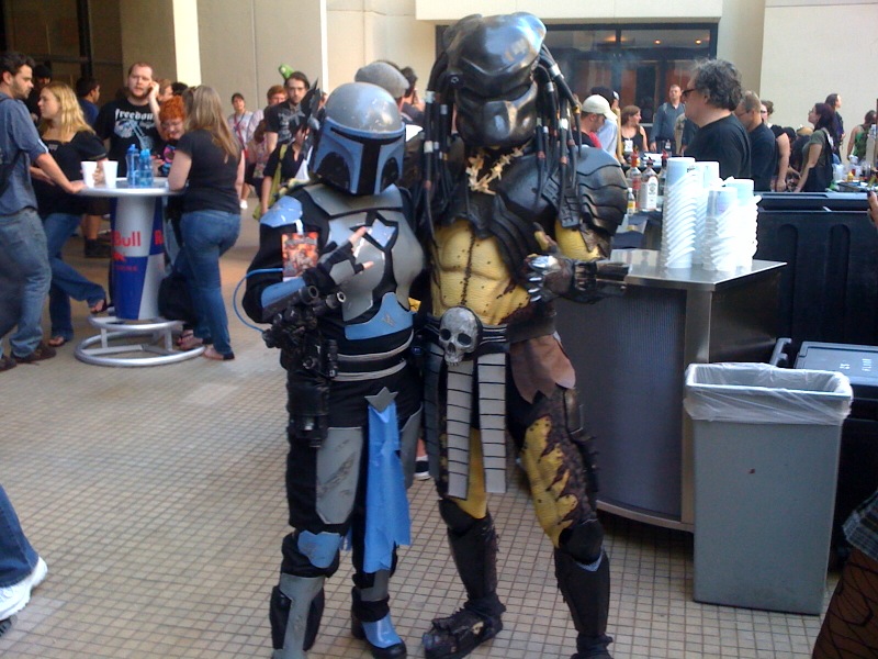Bilder-Thread Yautja and Mando by CynicalLurker