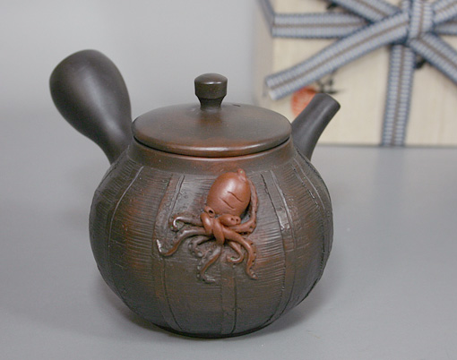 octopus teapot1