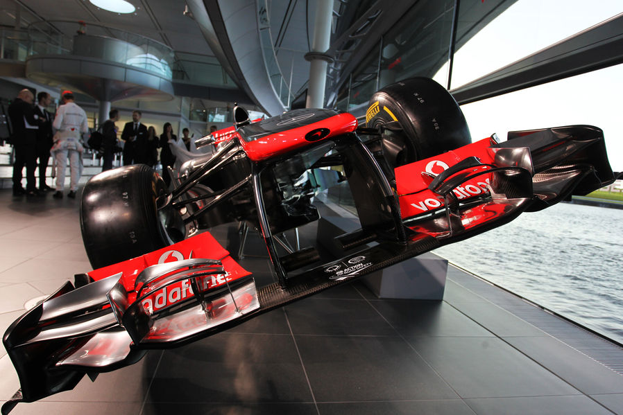 McLaren-MP4-28-F1-2013-19-fotoshowImageN