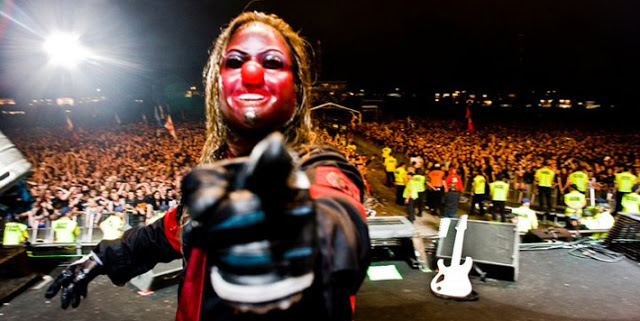 Bilder-Thread Horns Up Rocks Slipknot Shawn Clown Crah