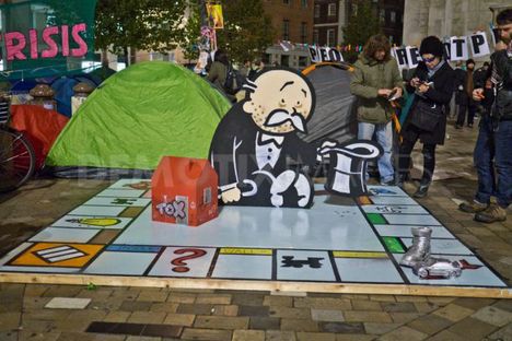 Monopoly-Sculpture-by-Banksy