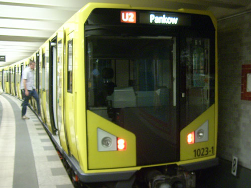 2751190 2e6bf680e7 m