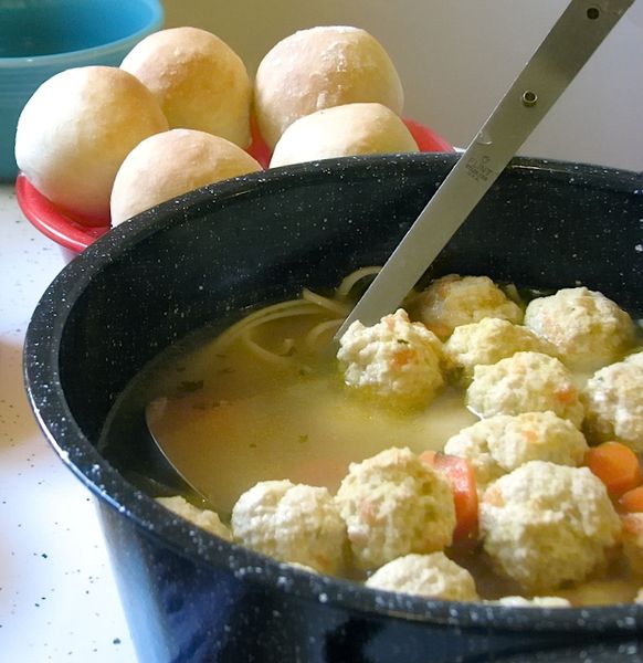 582px-Soup with meatballs-01