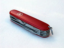 220px-Swiss army knife closed 20050612