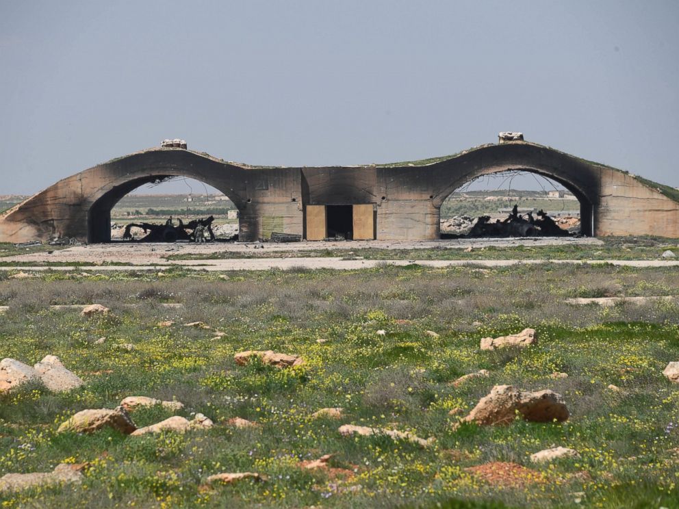 AP-syrian-air-base-strike-ps2-170407 4x3