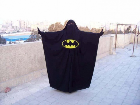 w 485 1337424025 081e Batman-Burka