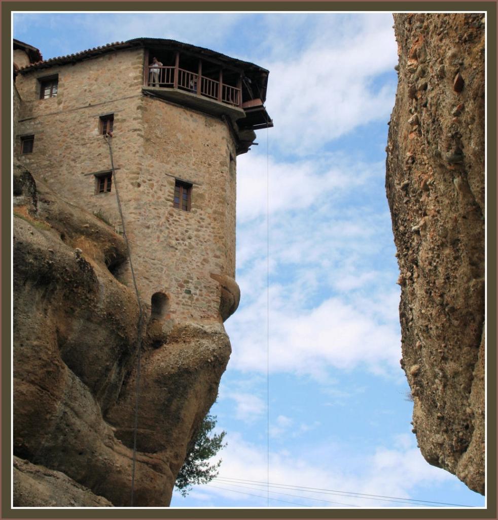 Bilder-Thread t16zXIu Griechenland-felsen-Kloster-Klettern-San