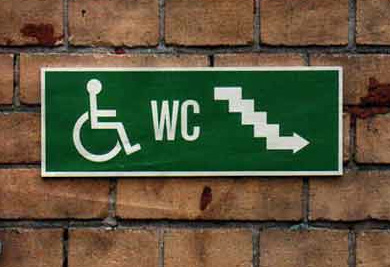 RollstuhlWC-Treppe 01