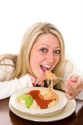 Lady-Eating-Spaghetti
