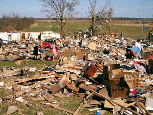 tornado-destruction-tenn-04-03-2006