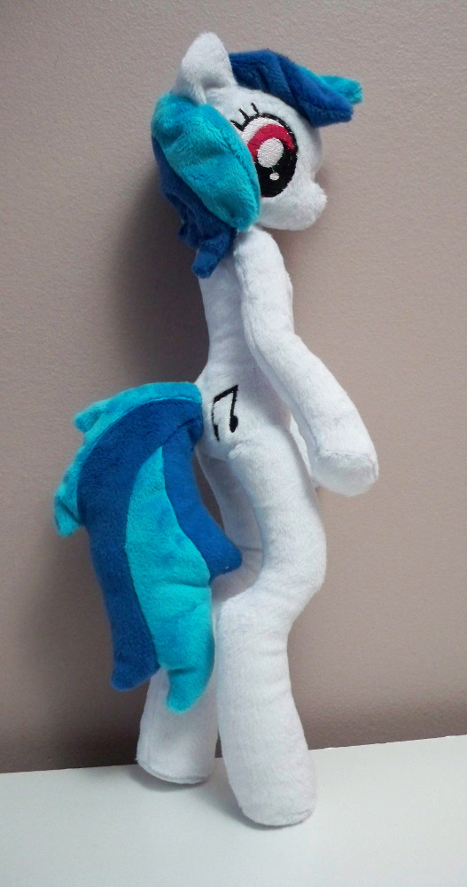 vinyl scratch side view by yukamina plus