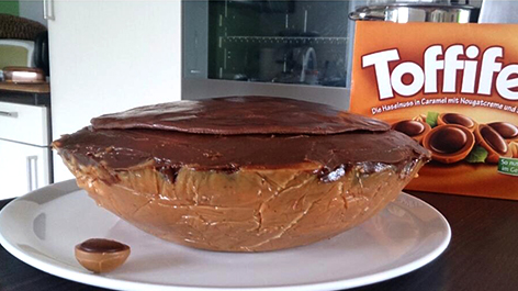 giantToffifee-dish